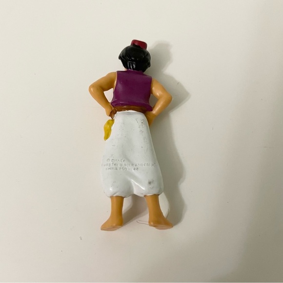 Lot of 2 Aladdin Toys Aladdin and Abu Monkey Figures - Picture 8 of 15